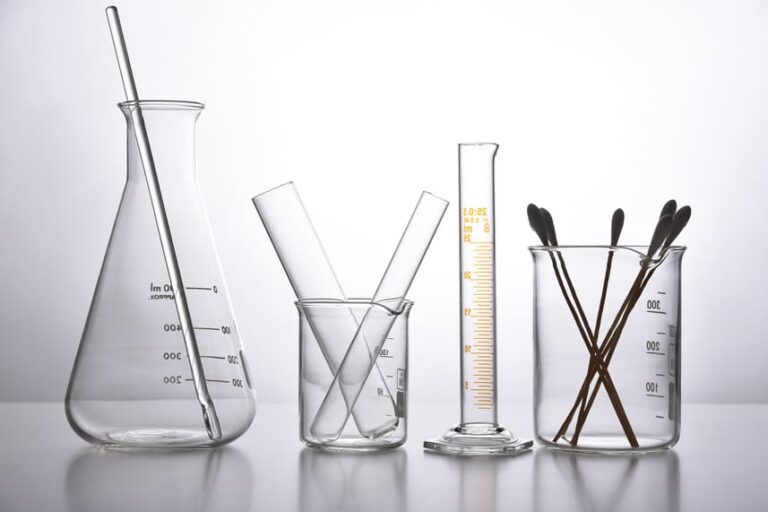 materiais laboratoriais