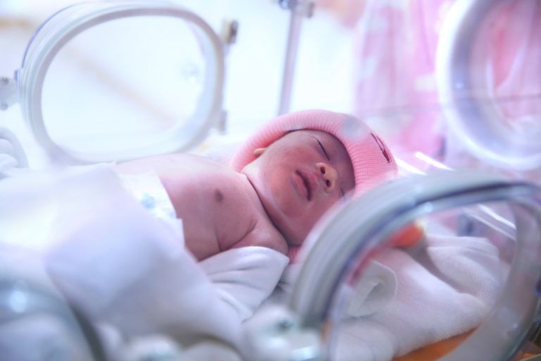 incubadora para hospital infantil