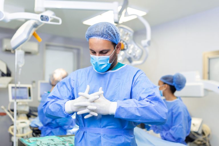 a antissepsia cirúrgica é parte fundamental de todo processo operatório